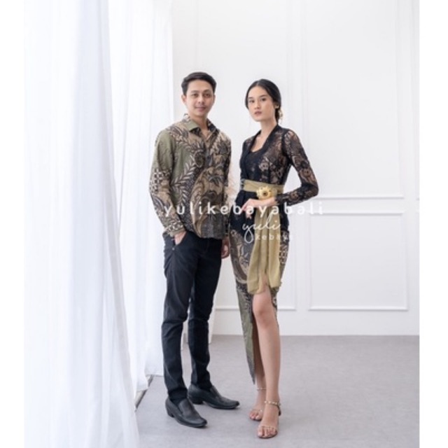 Set Kebaya Bali Kutubaru Couple | Batik Couple Sarimbit Wisuda