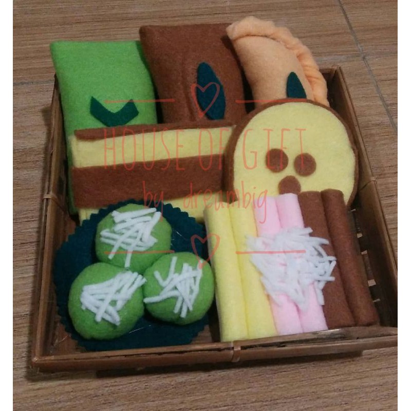 Jajanan Pasar dari Flanel / Felt toy / Set Mainan bentuk jajanan pasar darj flanel