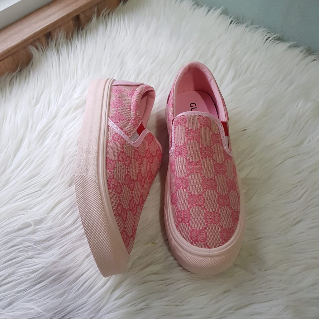 BISA COD &gt; &gt; &gt; Simple Monogram Slip On Shoes