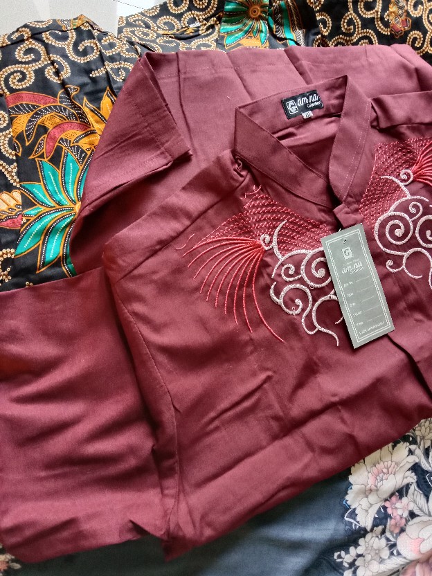 Dt Collection - Kemeja Hem Batik Pria Motif Bunga Teratai Ulir