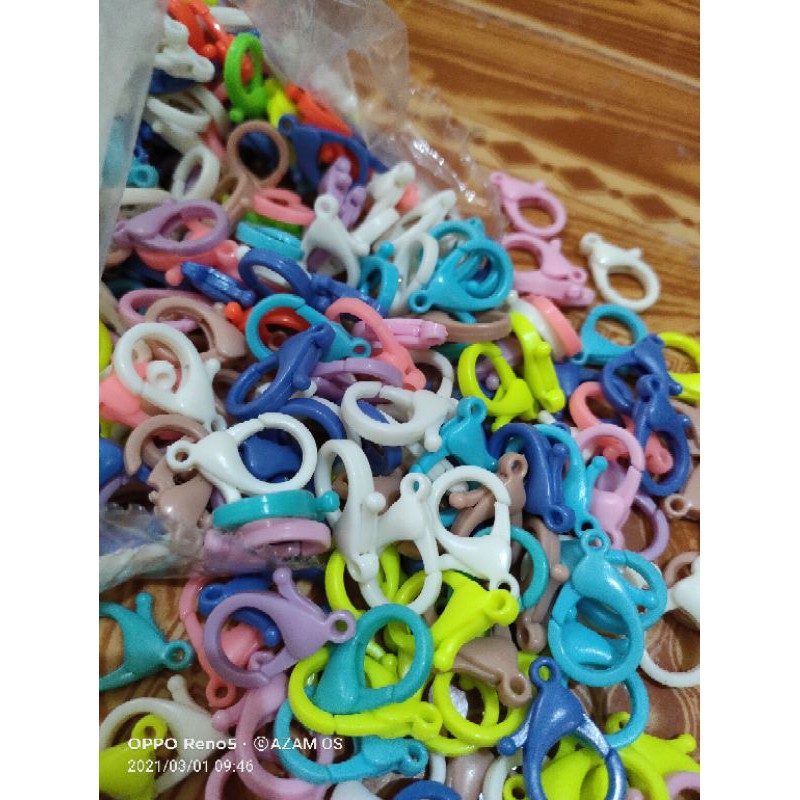 kokot plastik 25mm