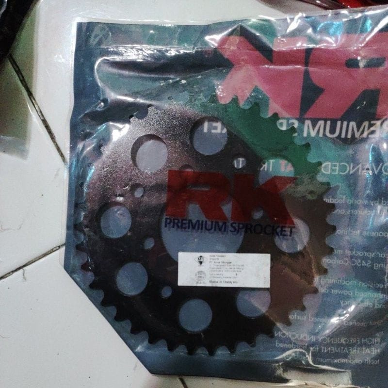 GEAR BELAKANG RK 415 428 38 - 43 UNTUK SATRIA FU TAHUN LAMA SMASH SHOGUN KAZE SATRIA 2 TAK SATRIA FU