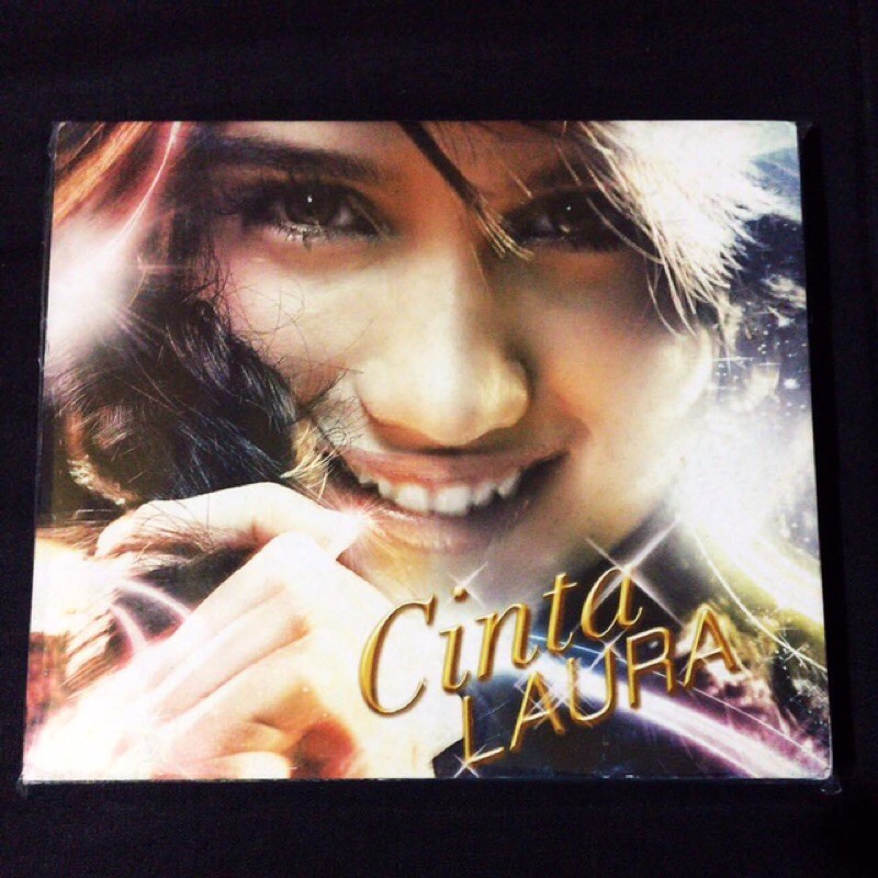 Cinta Laura self titled