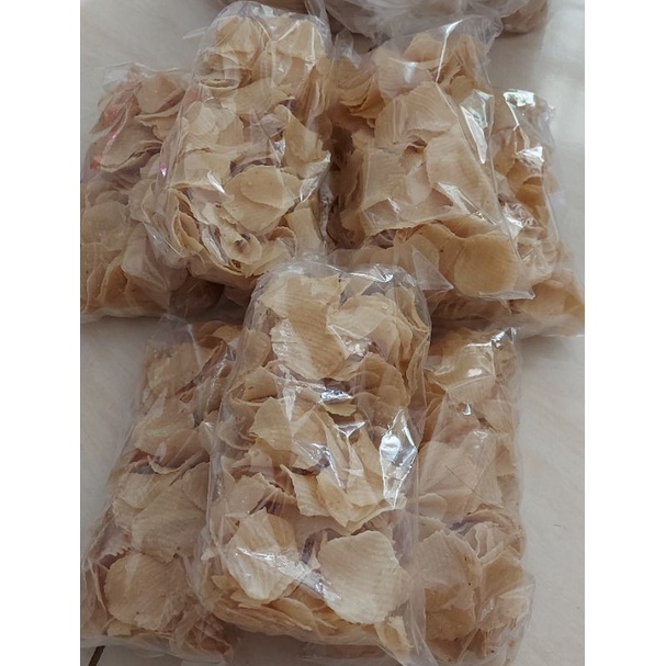 

KERUPUK PUYUR SEBLAK MENTAH / KERIPIK KERUPUK PUYUR POCO-POCO(MENTAH) KHAS MAGELANG +-250gr