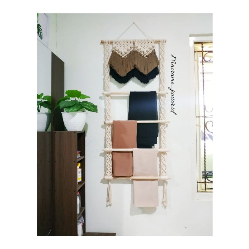 rak jilbab / macrame rak jilbab /rak gantung / rak dinding / gantungan jilbab /macrame