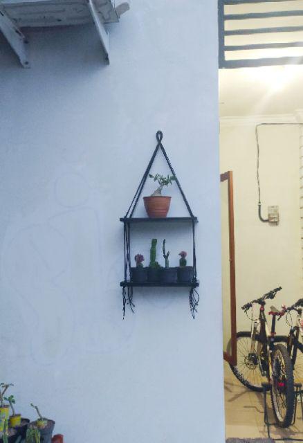 Rak Dinding Gantung Pot Tanaman 2 Susun Hitam Tali Hitam Minimalis