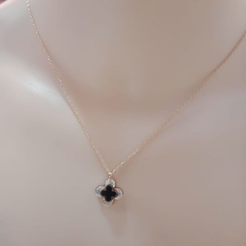 Kalung Titanium Original,Bandul Mata Van Cleef Anti Karat,Anti Luntur