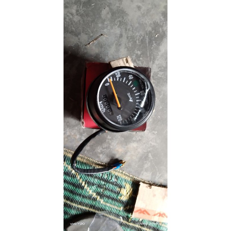 Speedometer cb 100