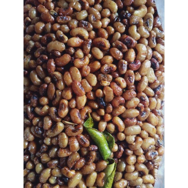 

Kacang tolo pedas 100gr/250gr