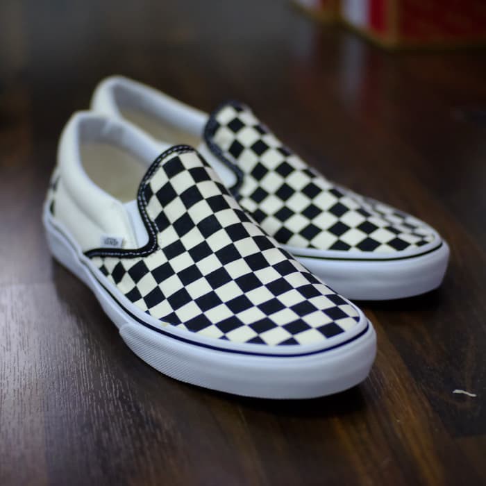 harga vans checkerboard original