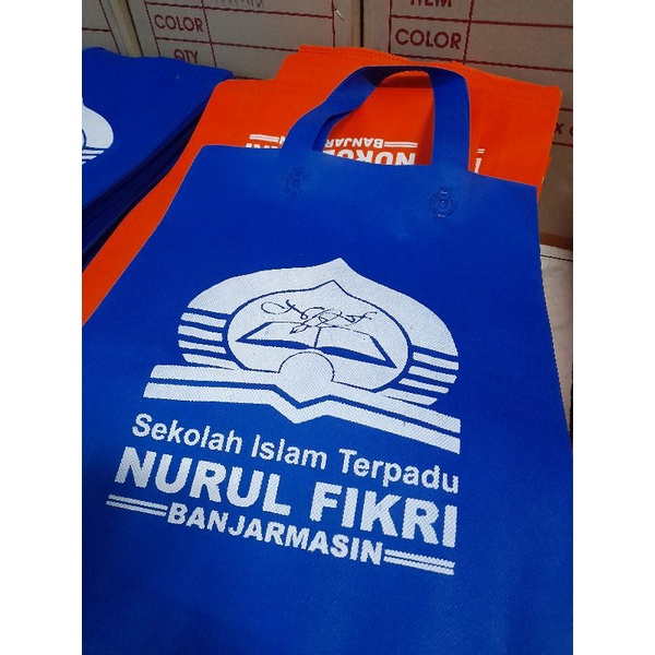 

Tas spundbon / Goodiebag 38x45x10cm