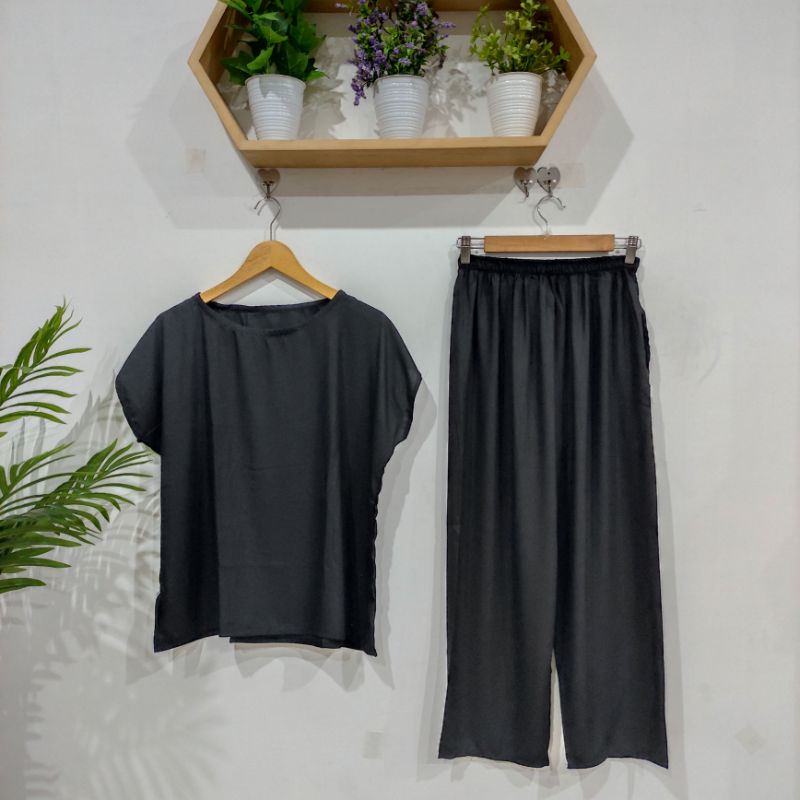 BAJU TIDUR POLOS PIYAMA POLOS CELANA PANJANG LENGAN PENDEK BAHAN RAYON babbydoll-POLOS HITAM