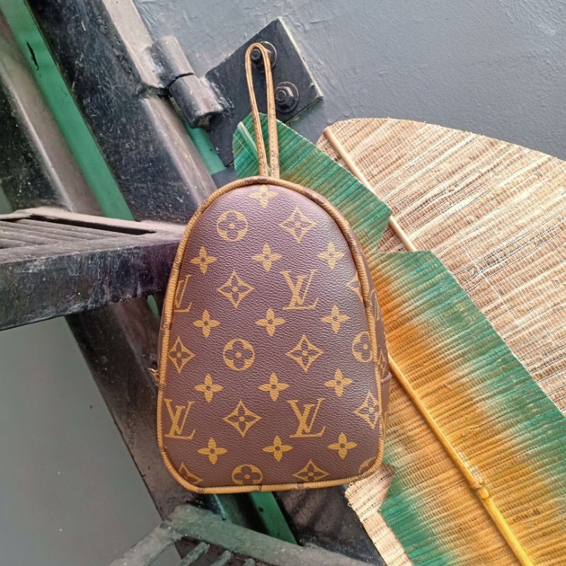 tas Lv pouch import premium