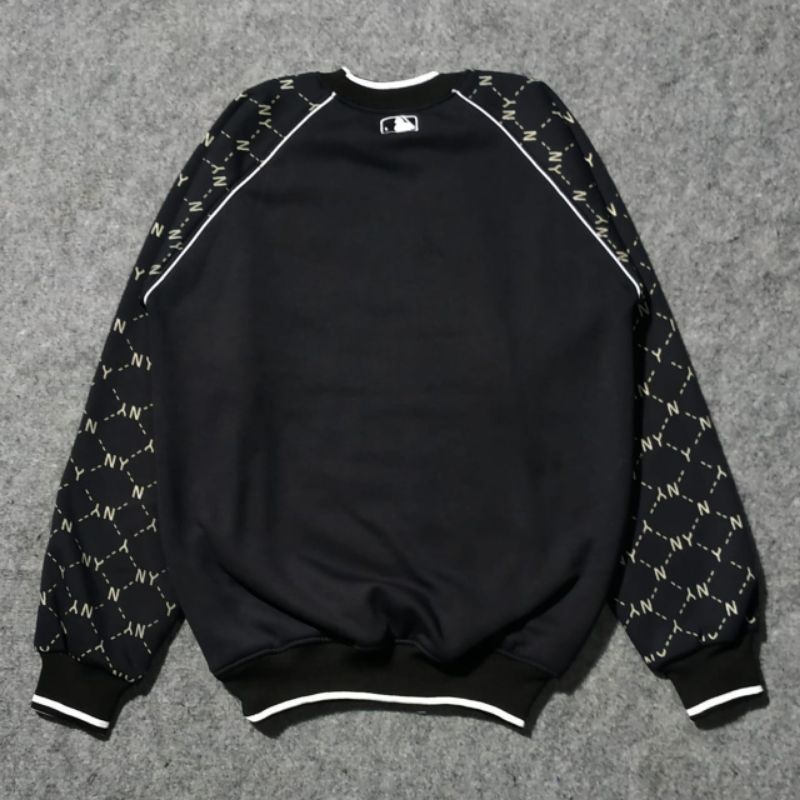 sweater crewneck pria new era premium/crewneck NY