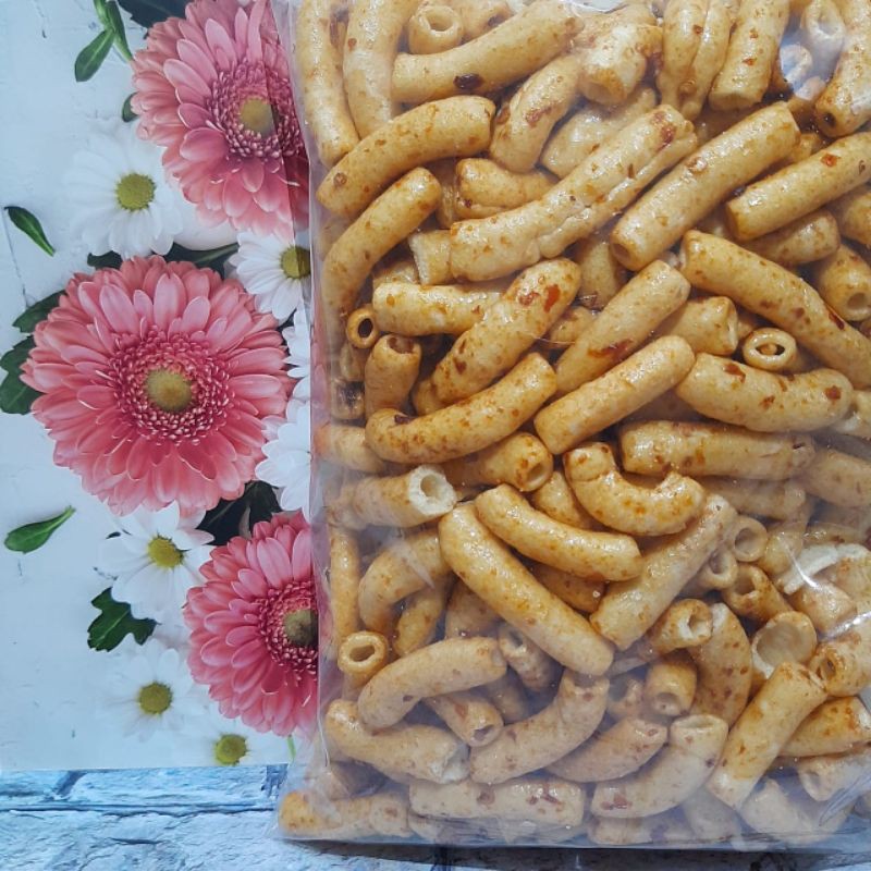 

MAKARONI NGEMBANG PEDAS BUMBU RUJAK SNACK CAMILAN ENAK 300 GRAM