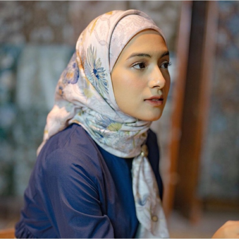 shandya scarf baby blue heavenlights