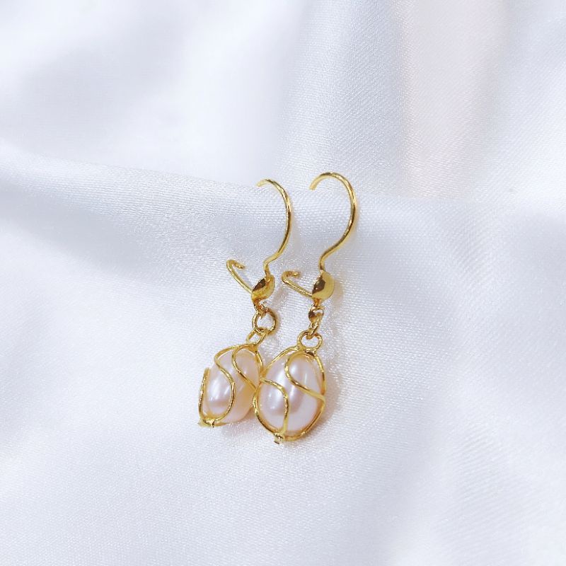 Anting lapis emas mutiara air tawar asli lombok Anting anting wanita Anting mutiara lombok asli Anti