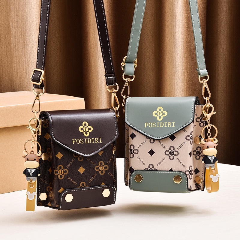 Tas Selempang Wanita Korea Fashion Trend Sling Bag Chain Shoulder Bag Tas Ponsel Utusan Tas Fashion Wanita Satu Bahu Retro Tas Persegi Kecil Tas Ponsel Mini Wanita Fashion Aksesoris