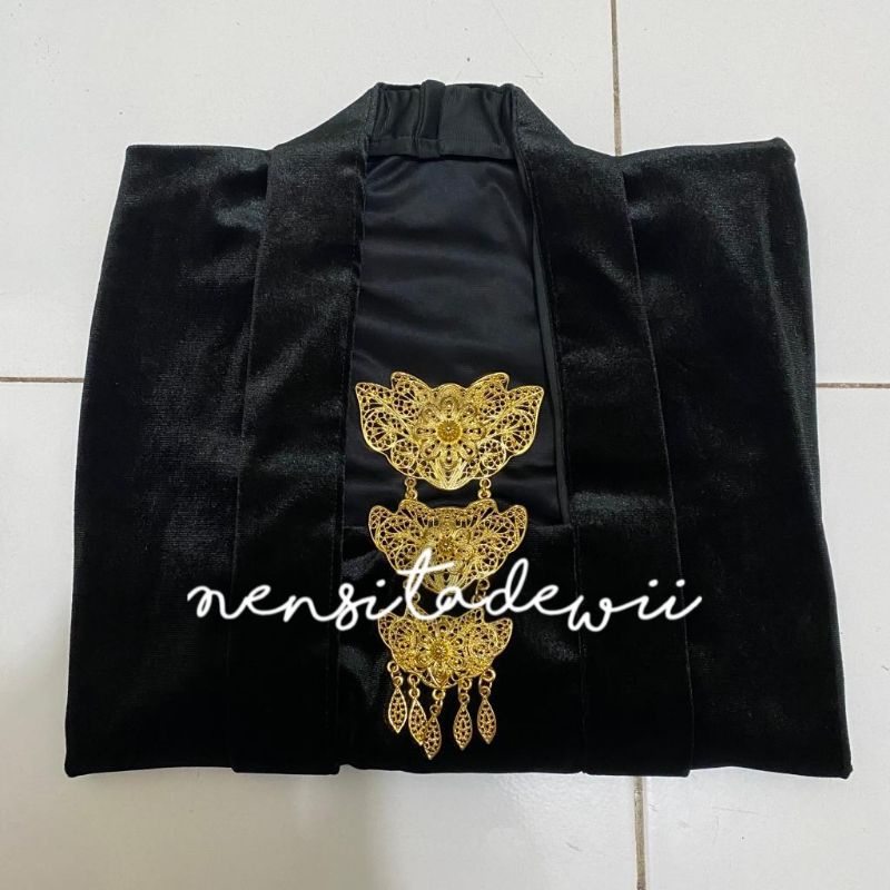 Set Kebaya + Beskap Model Solo / Nuansa Hitam