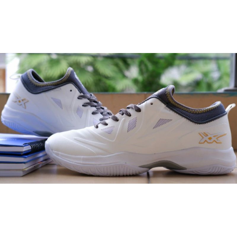 Sepatu volly Asics Nova FF Premium impor white