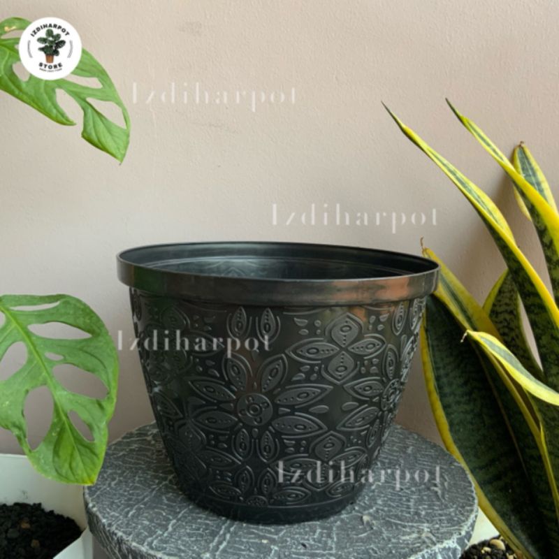 pot bunga tanaman shallom motif batik 25 hitam - BATIK 25 HITAM