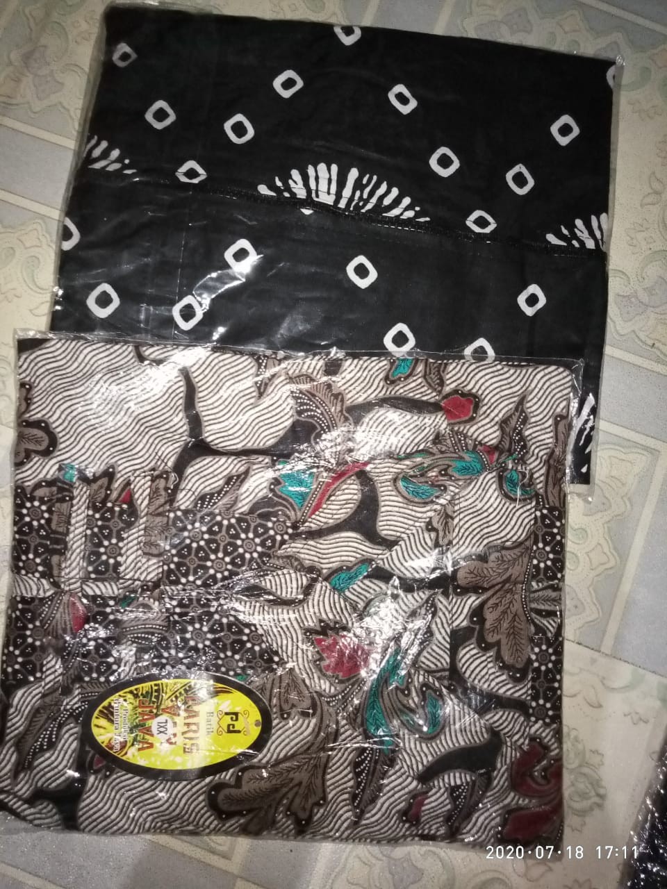 Batik Wanita Outer Monokrom Motif Hitam Exclusive Premium
