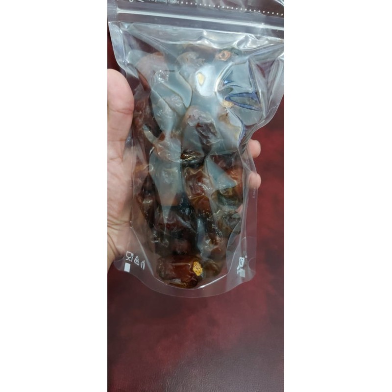 

Kurma Mesir Premium