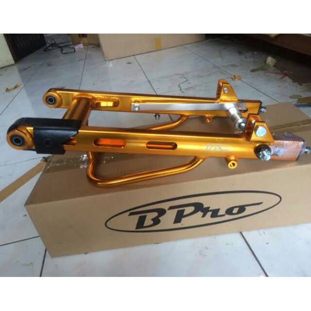 Swing  Arm/ Fork BPro Supra X, Grand, C70 Gold (Kotak Lobang + Stabilizer Bawah)