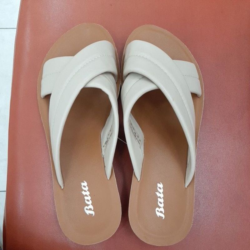 Bata Sandal Selop Wanita