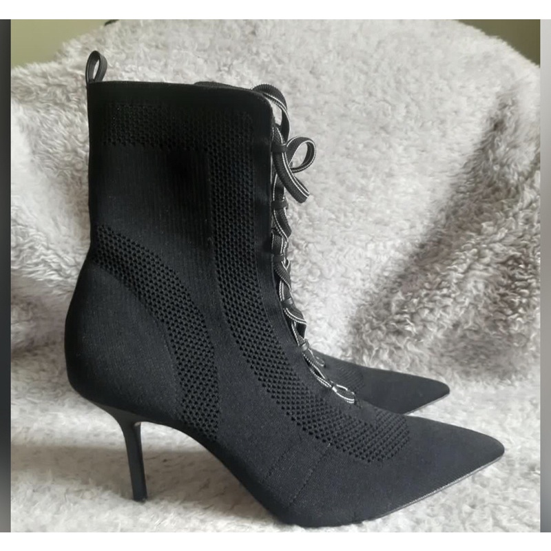 ZARA WOMAN HEELS STRETCH ANKLE BLACK BOOTS (NEW ORIGINAL STORE)