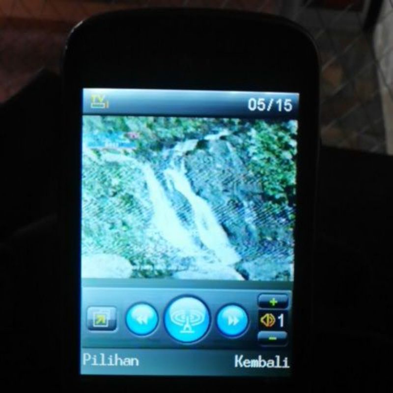 Handphone Android TV Tiphone T306