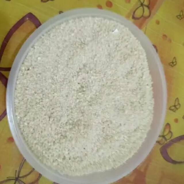 

oyek tiwul pengganti beras