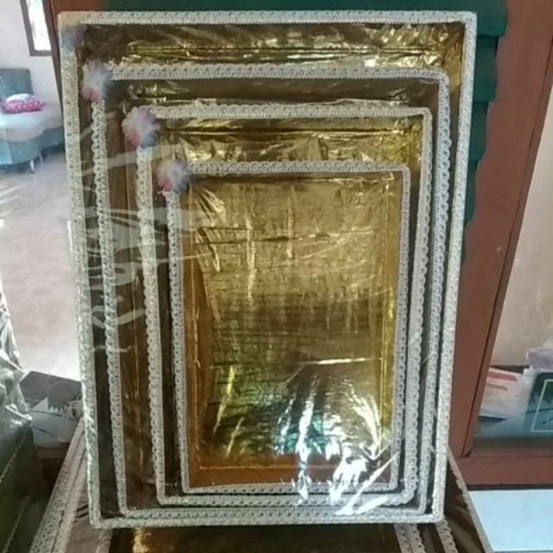 

Kotak Hantaran Parcel Seserahan Satu Paket Isi 4pcs / Kotak Nampan Hantaran Baki Lamaran Seserahan