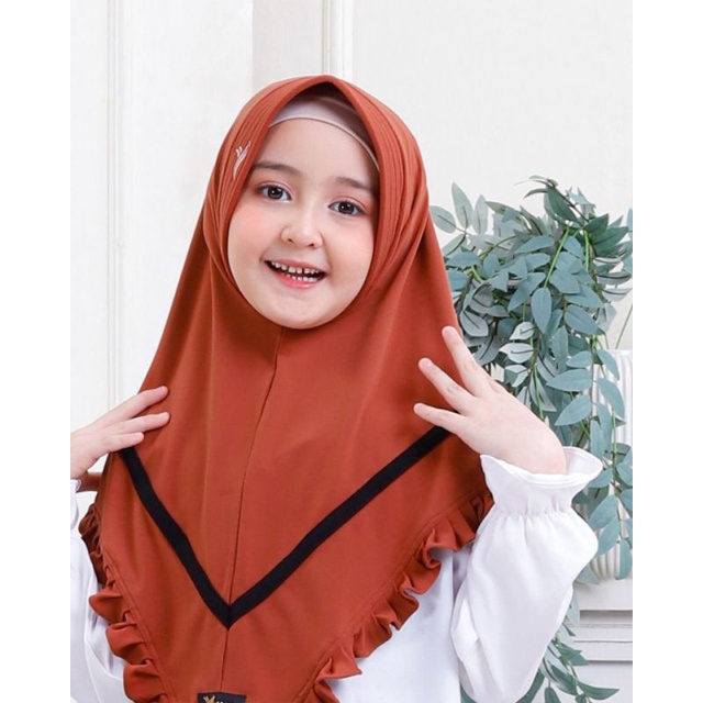 BERGO PRILLY YESSANA