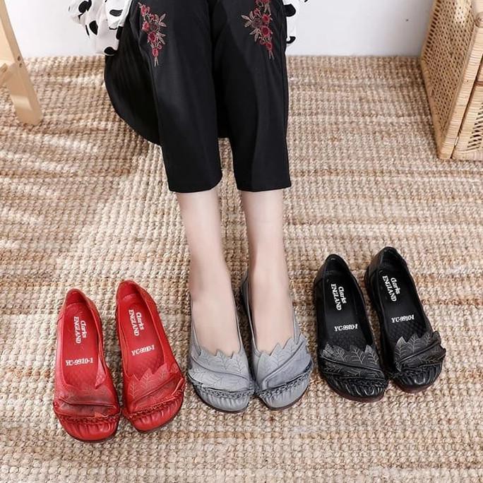 READY SEPATU CLARKS BUNGA/SEPATU CLARKS WANITA - ABU-ABU, 35