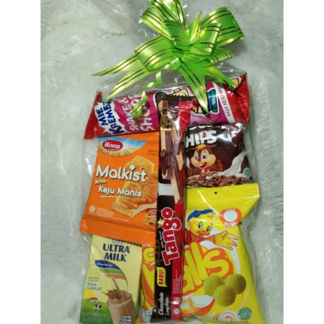 

Snack Ulangtahun/Goodiebag /bingkisan ulang tahun