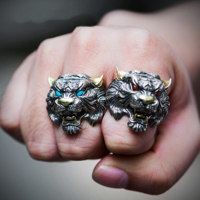 Cincin Model Terbuka Desain Kepala Harimau Warna Silver Dapat Disesuaikan Gaya Retro Untuk Pria