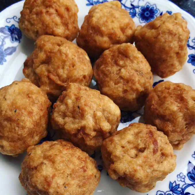 

ENAK Bakso Goreng Homemade BANYAK RASA