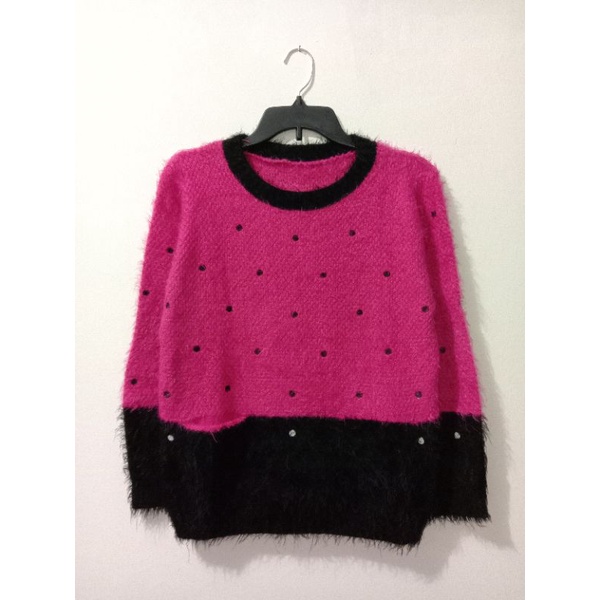 Preloved sweater rajut bulu
