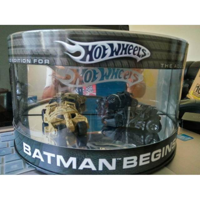 Hot Wheels Batmobile Batman Begins Tumbler Duo Limited Edition