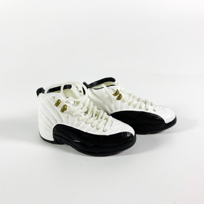 AIR JORDAN 12 AJ12 TAXI 3D SNEAKERS KEYCHAIN MINIATUR