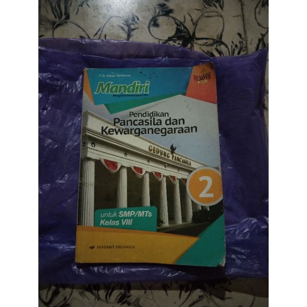 Buku MANDIRI PPKN kelas 8