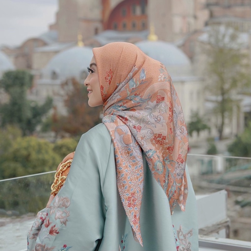 Buttonscarves Topkapi Pumpkin