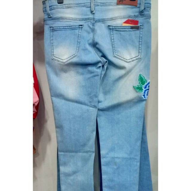 Jean cewek premium garet