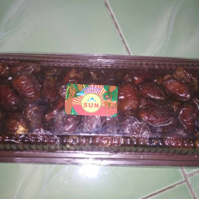 

Kurma superior quality