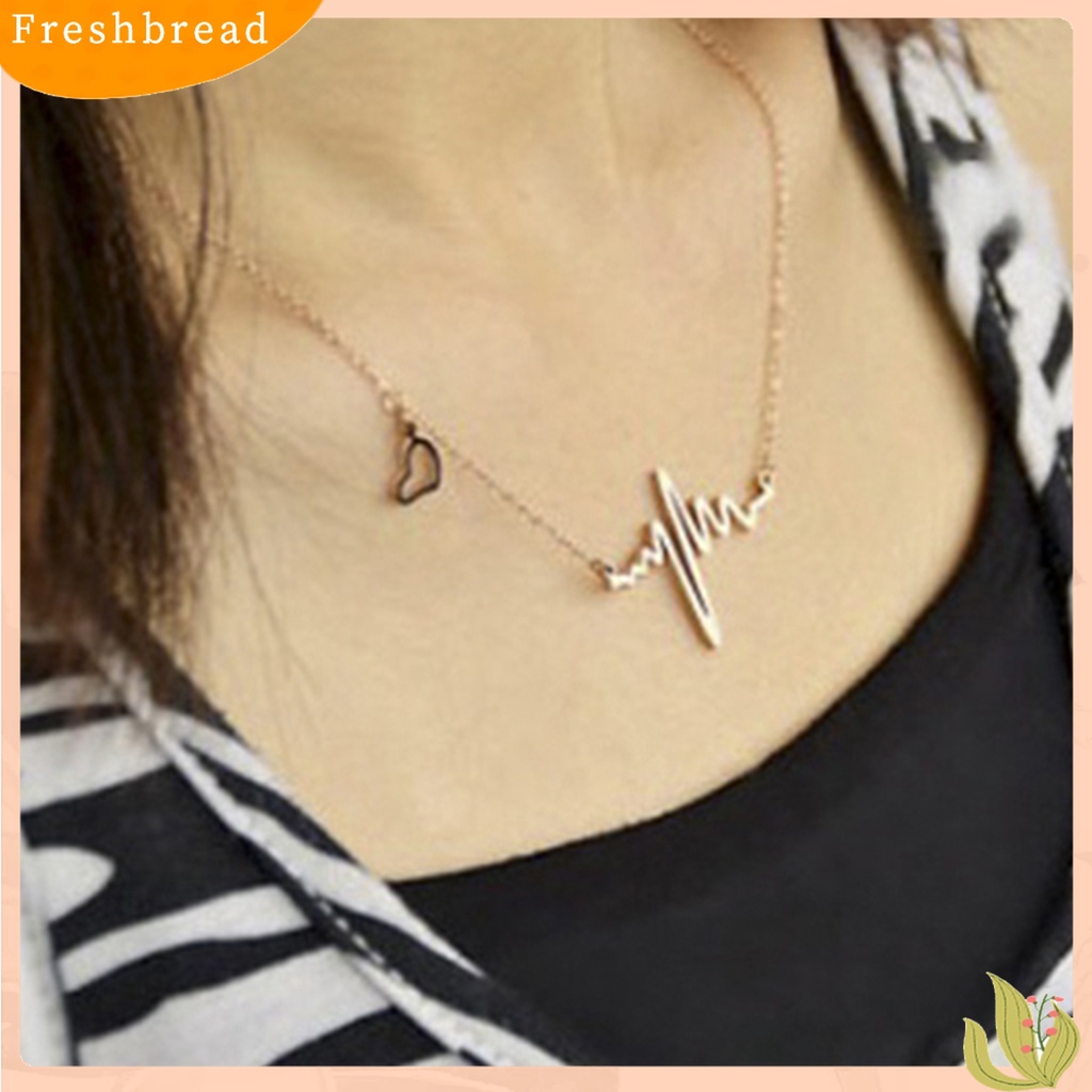 [TERLARIS]Necklace Exquisite Clasp Closure Women Alloy Heart Jump Pendant Chain for Wedding