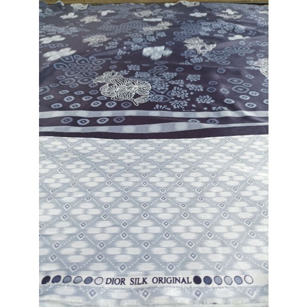 Kain Dior Silk Original Maxmara Motif Premium - Harga setengah meter