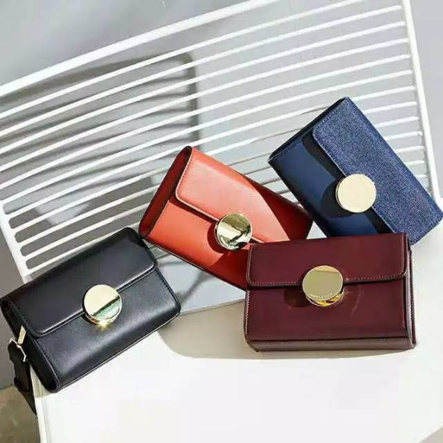 Tas CNK Wanita Circular Buckle Sling Bag Import