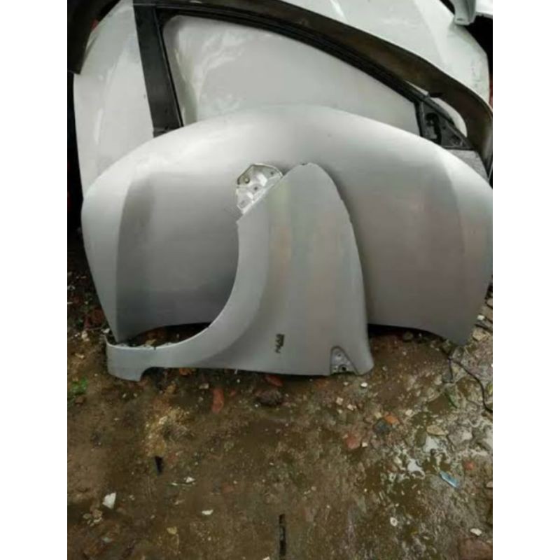 Fender spakbor body Avanza 2016 - 2021