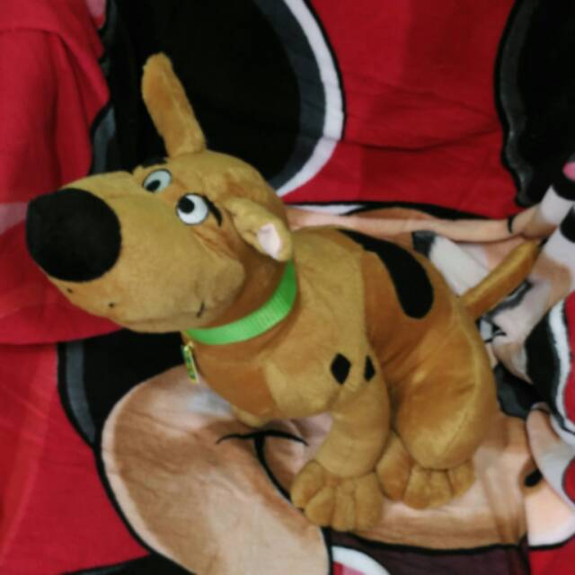 Boneka Scooby Doo XL